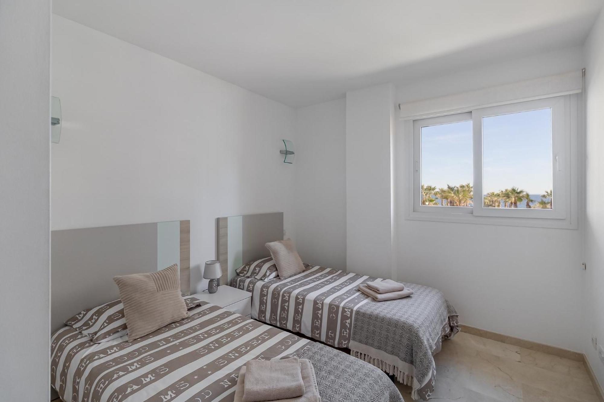 New Apartment With Sea View And Pool Torrevieja Extérieur photo