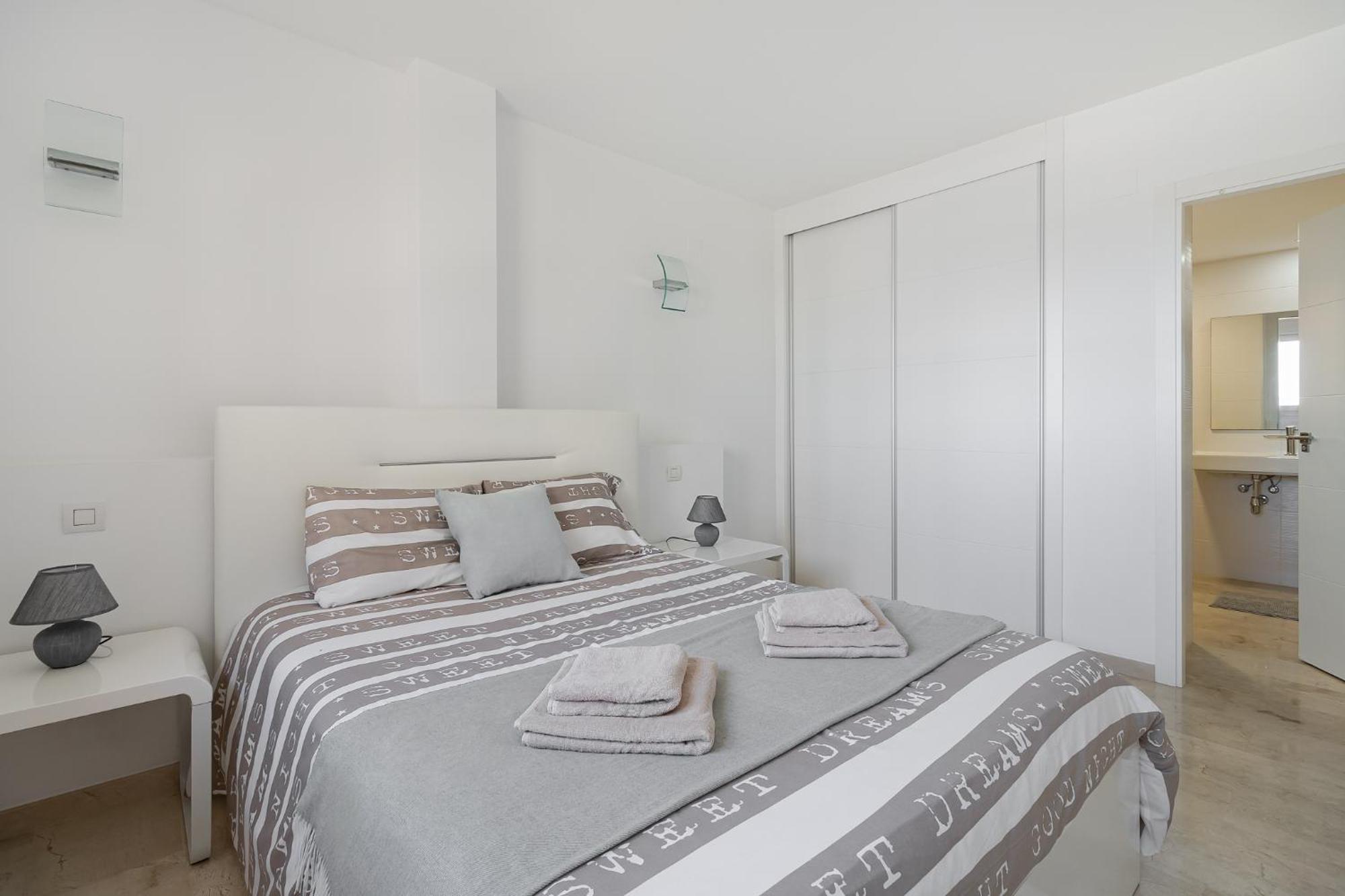 New Apartment With Sea View And Pool Torrevieja Extérieur photo